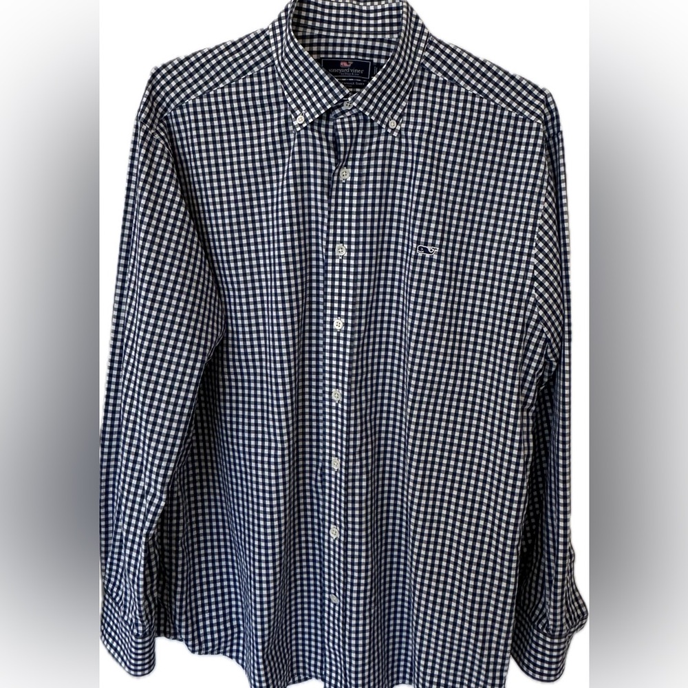 Vineyard Vines Men’s Button Down Shirt